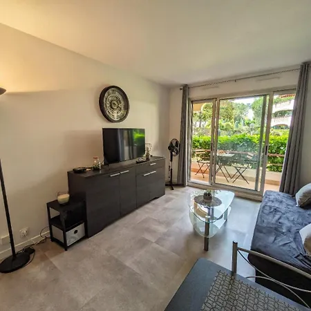 Apartment Le Petit Mimosa, Rdc, 3 Piscines, Proche Plages, 15mn Cannes *